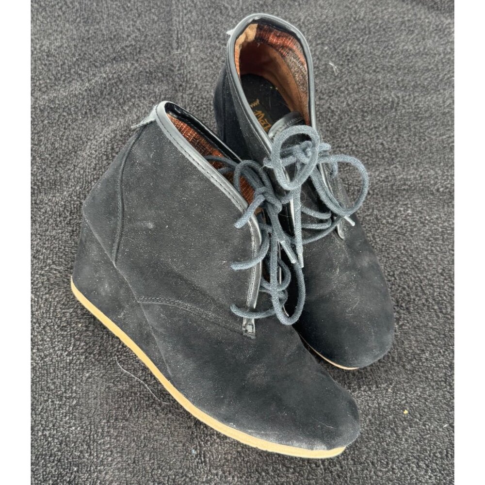 Mad Love Womens Black Suede-Like Wedge Ankle Booties
